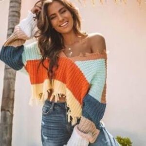 STORIA Distressed V-Neck Color-Block Long Sleeve Cropped Sweater